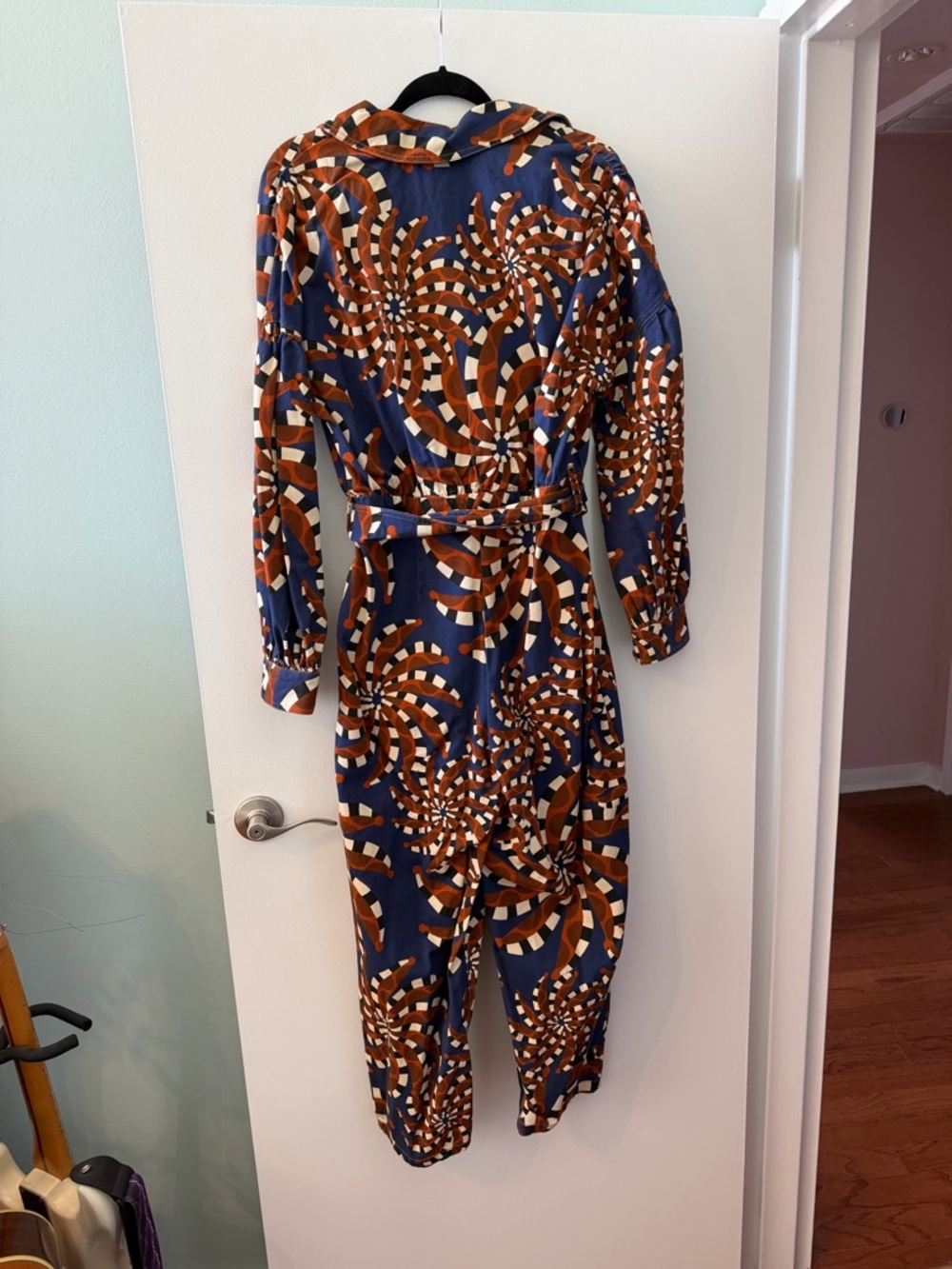 NWT Farm Rio Retro Spiral Print Blue Bandana Belted Jumpsuit in Navy & Rust - Picture 13 of 14